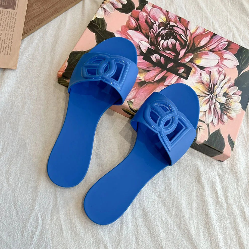 Summer Hot Sale Trendy Fashion Style Jelly Colour Simple Outdoor Indoor Slides for Women Slipper Beach Footwear Cool Sexy