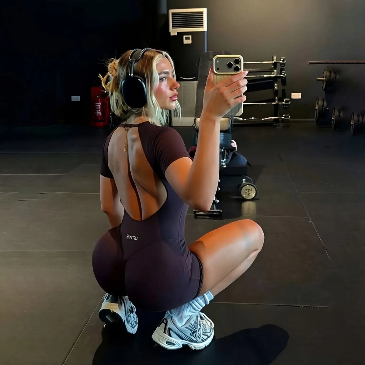 DF L0G0 Short Sleeve Seamless Yoga Bodysuit Backless Built-in Bra One Piece Romper Tummy Control Butt Lift Squat Proof Gym