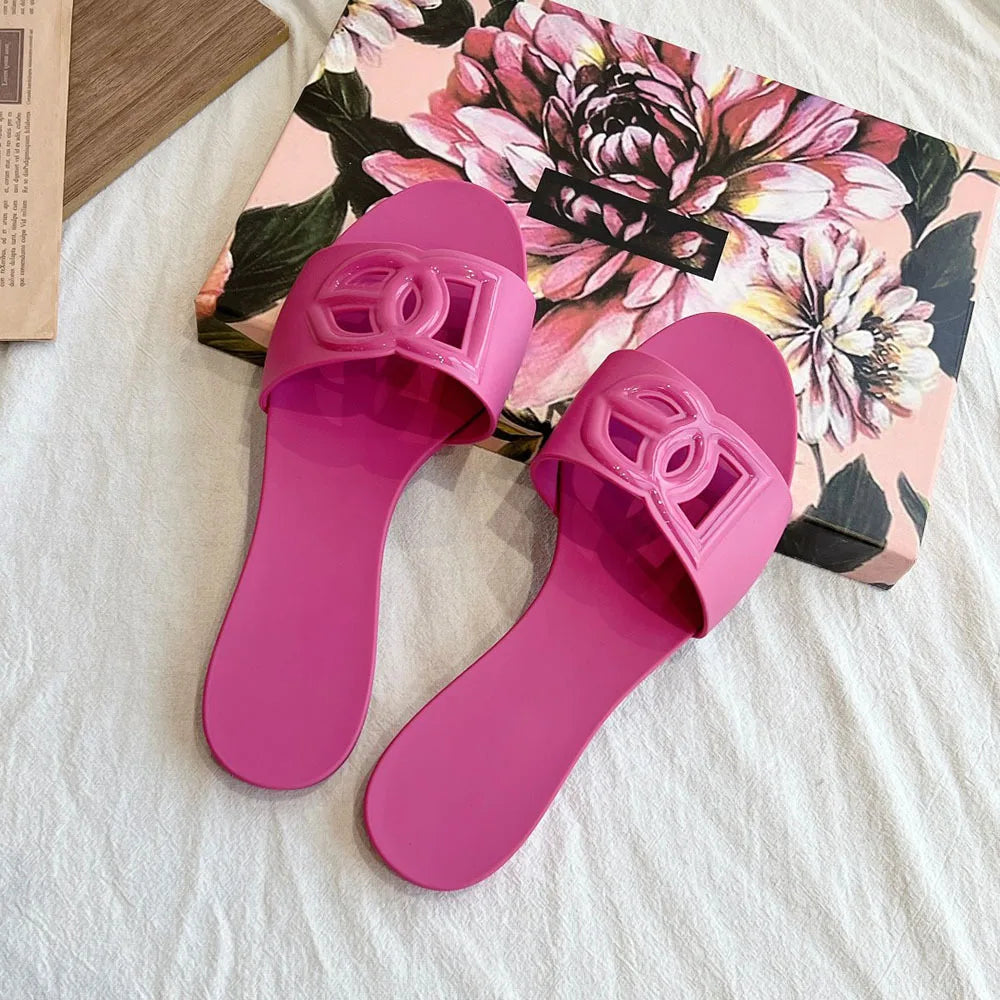 Summer Hot Sale Trendy Fashion Style Jelly Colour Simple Outdoor Indoor Slides for Women Slipper Beach Footwear Cool Sexy
